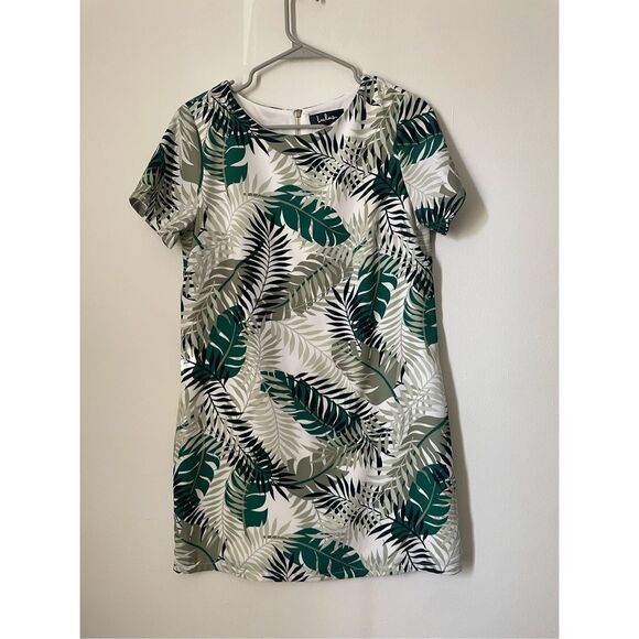 Lulus Size M Short Sleeve Knee Length Zip Back Green and White Leaf Dress - Picture 1 of 3